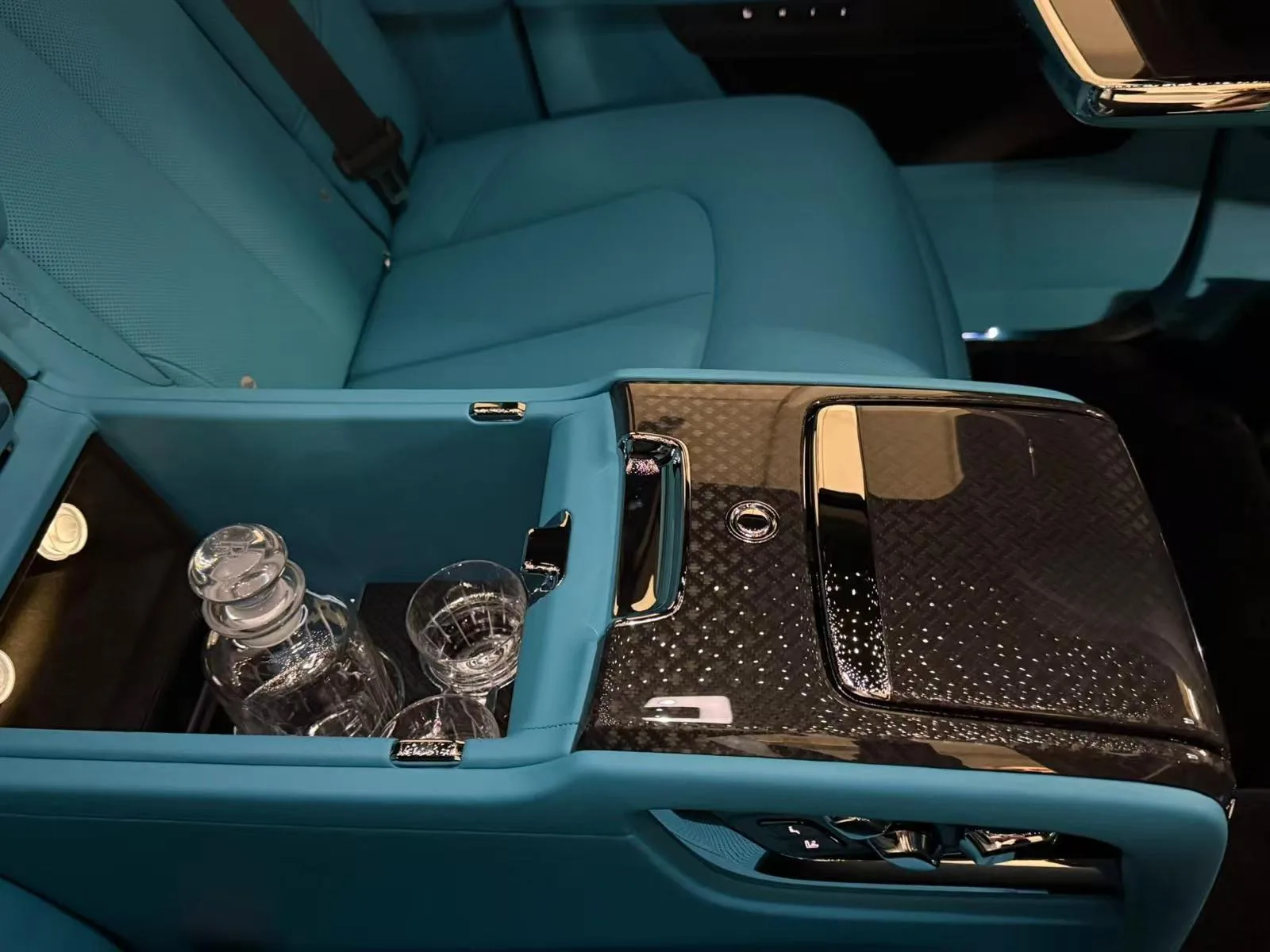 Rolls Royce Cullinan II Black Badge Photo 11