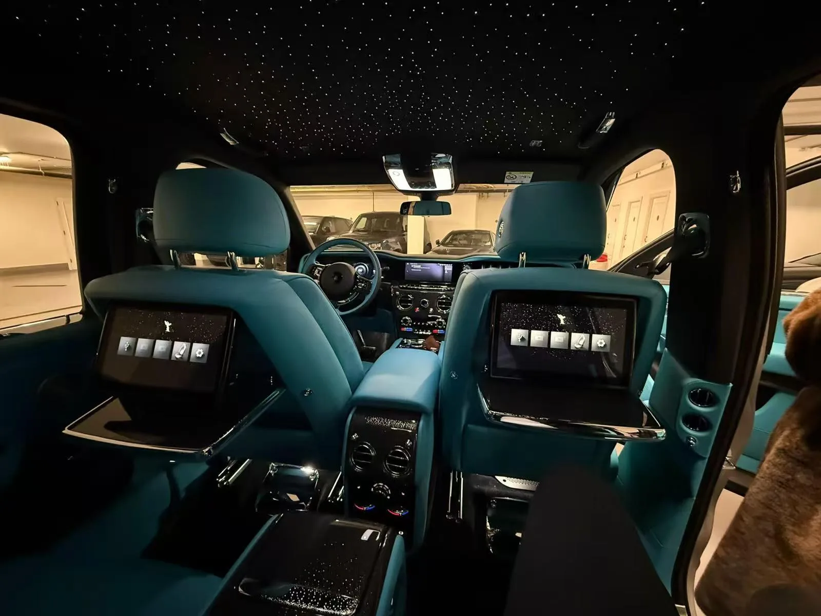 Rolls Royce Cullinan II Black Badge Photo 10