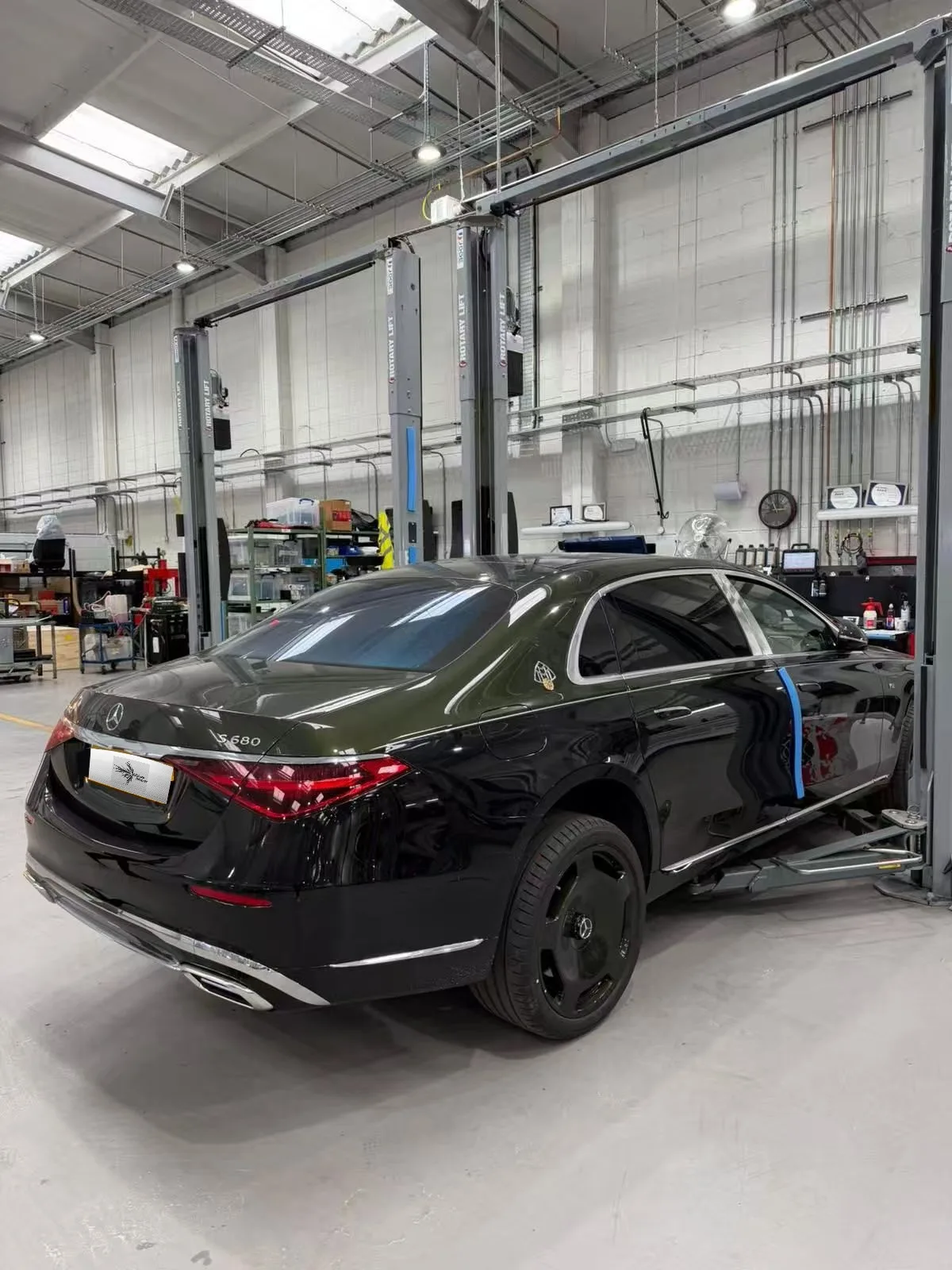 Maybach S680 Final Edition 1of 50 Photo 4