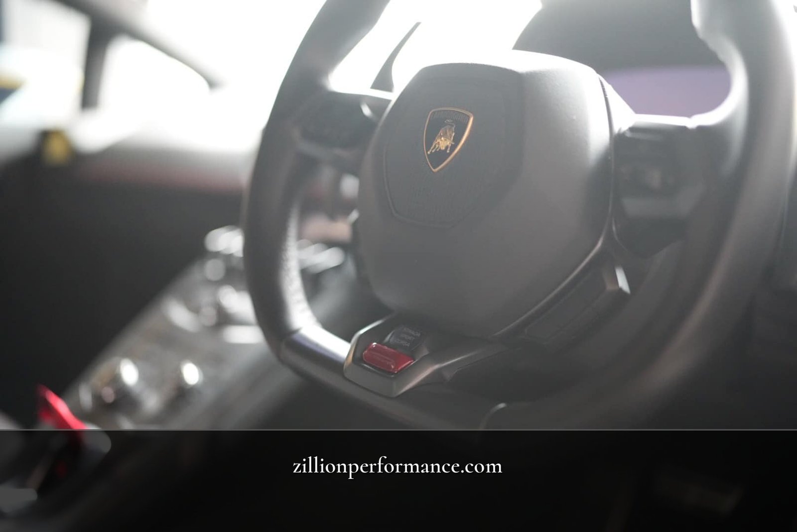 Huracan 專屬方向盤模式按鍵 - Lamborghini Huracan 車廂 圖片 4